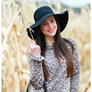 s_wp_620eaf7be97e489f809941f6.webp display picture 1